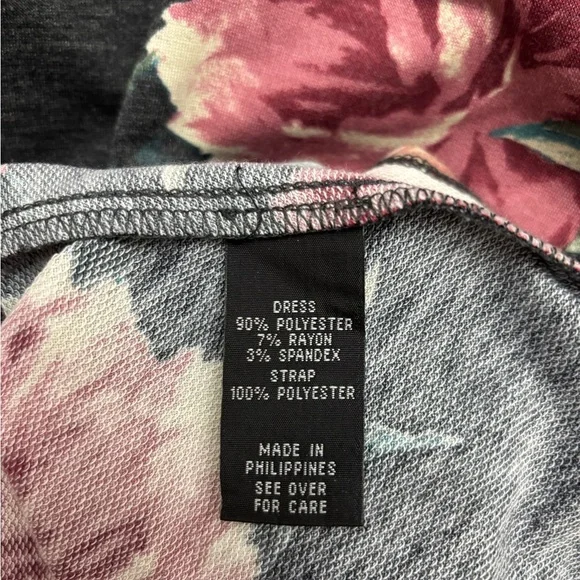 Ladies gray, rose and salmon-toned floral dress with lattice tie. Size M - Picture 4 of 4